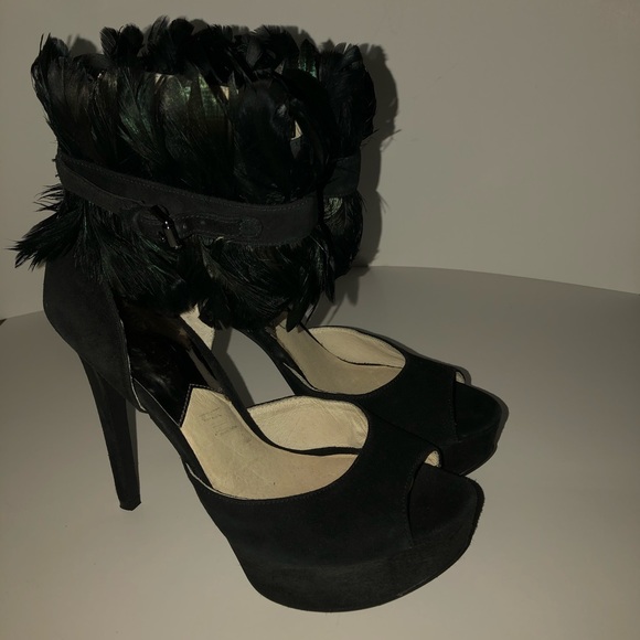 MICHAEL Michael Kors Feather Ankle Sandal - Picture 3 of 10